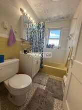 406 Highland Ave, Unit 3 in Somerville, MA - Building Photo - Building Photo