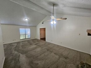 109 Franklin St in New Llano, LA - Building Photo - Building Photo