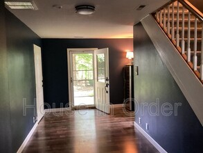 197 Maney Branch Rd in Weaverville, NC - Building Photo - Building Photo
