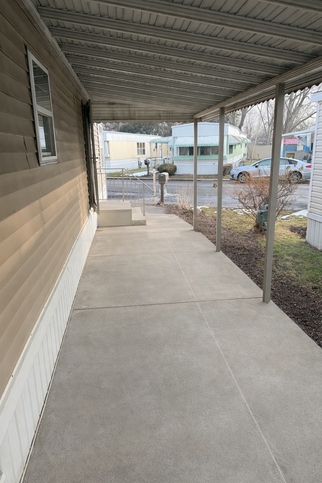 145 Terri Dr in Dearborn Heights, MI - Building Photo - Building Photo