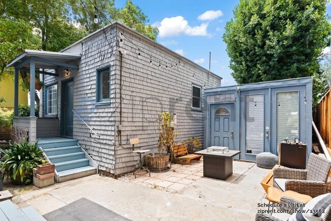 5371 Manila Ave in Oakland, CA - Building Photo - Building Photo