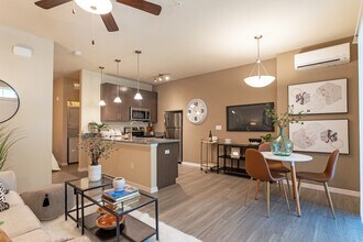 The Bergamot Apartments On 780 in Sarasota, FL - Building Photo - Interior Photo