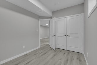 11539-11125 125 St NW in Edmonton, AB - Building Photo - Building Photo