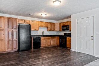 Cane Run Station in Louisville, KY - Foto de edificio - Building Photo