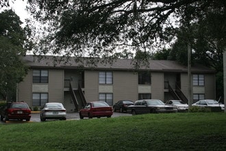 Chateau Village in Tampa, FL - Foto de edificio - Building Photo