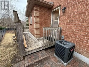 34 Cypress Ct in Aurora, ON - Building Photo - Building Photo