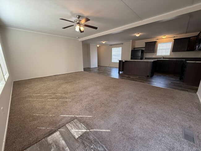 11977 Springbrook Ct in Romeo, MI - Foto de edificio - Building Photo