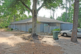 530 Crow Rd in Pensacola, FL - Building Photo - Building Photo