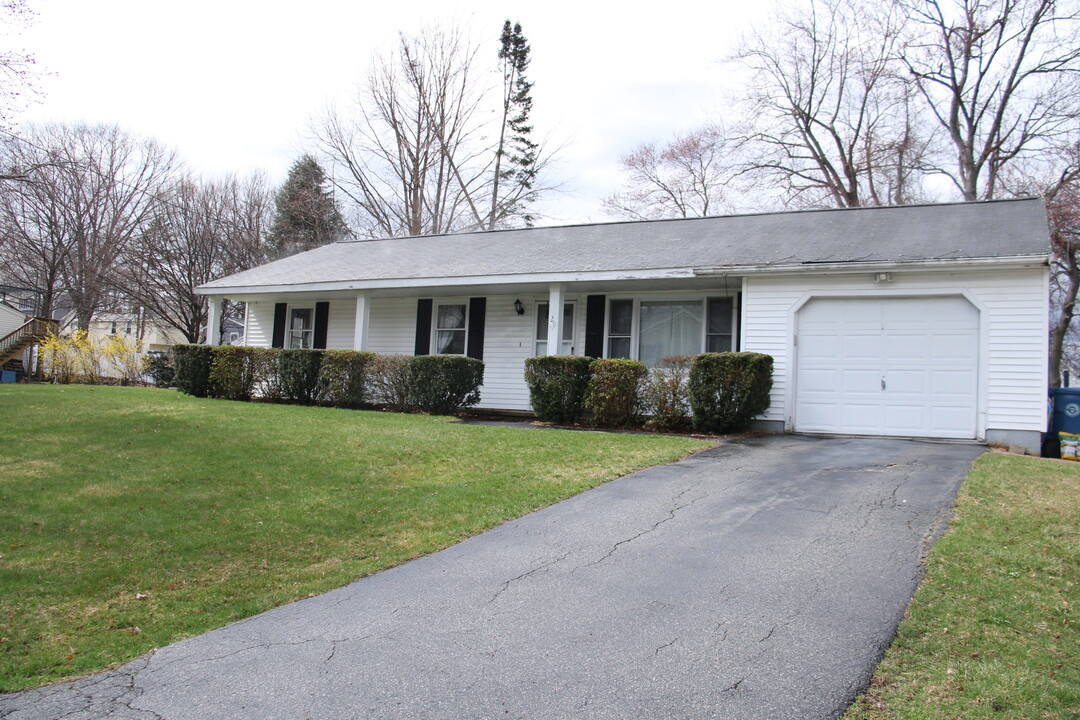 29 Ernest Rd in Billerica, MA - Building Photo