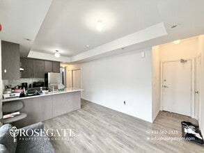 70 Halliford Pl in Brampton, ON - Building Photo - Building Photo