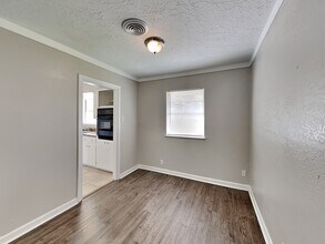 10222 Belfast Rd in La Porte, TX - Building Photo - Building Photo