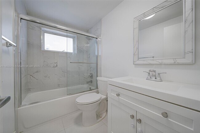 621 SW 99th Pl in Miami, FL - Building Photo - Building Photo