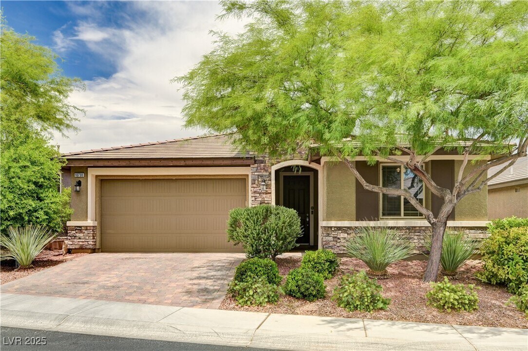 10730 Cowlite Ave in Las Vegas, NV - Building Photo