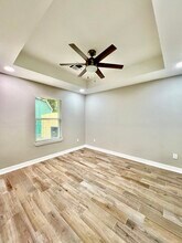 565 S 28th St, Unit B in Nederland, TX - Building Photo - Building Photo