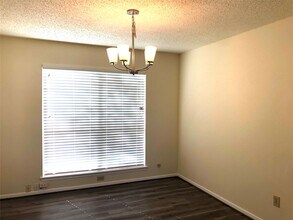 4819 Sunshine Dr in Sugar Land, TX - Building Photo - Building Photo