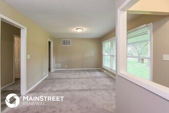 12500 E 54th Terrace in Kansas City, MO - Foto de edificio - Building Photo