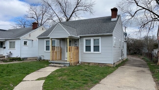 32 Stafford Ave in Dayton, OH - Building Photo - Building Photo