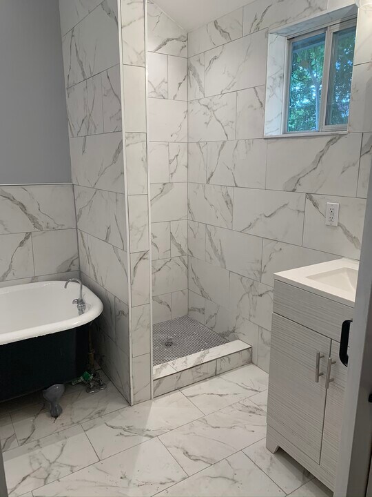 1418 Mandeville St, Unit 1 in New Orleans, LA - Building Photo