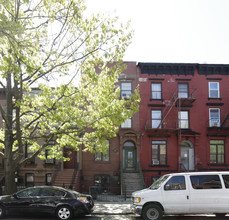 914 Greene Ave in Brooklyn, NY - Building Photo - Building Photo