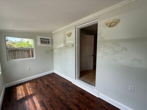 3817 Rilma Ave in Sarasota, FL - Building Photo - Building Photo