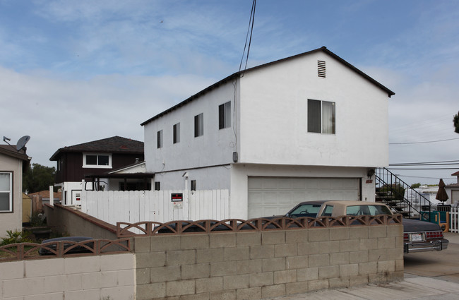 552 11th St in Imperial Beach, CA - Building Photo - Building Photo