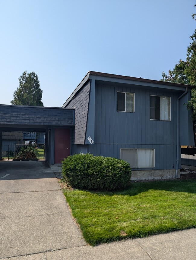 1122 Francis Ave, Unit 6B in Walla Walla, WA - Foto de edificio - Building Photo