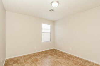 25078 W Dove Trail in Buckeye, AZ - Building Photo - Building Photo