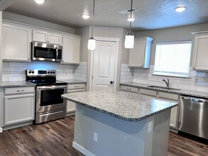 17948 Ryans Ridge Ave in Nampa, ID - Building Photo - Building Photo