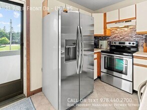 33 River Front Dr in Manchester, NH - Building Photo - Building Photo