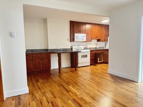 15 Murray Ct, Unit #1 in Boston, MA - Building Photo - Building Photo