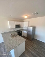 101 E Bobcat Pl in Casa Grande, AZ - Building Photo - Building Photo