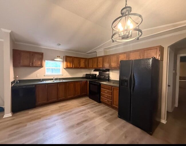 property at 3083 Lake Sue Dr