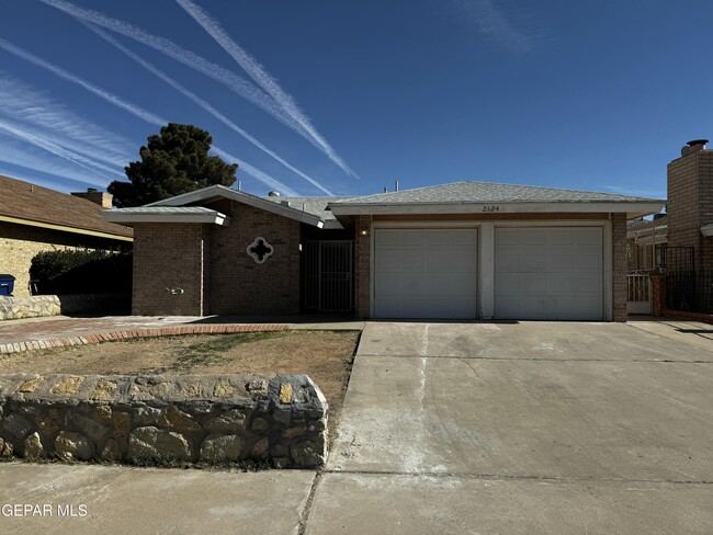 2124 Robert Wynn St in El Paso, TX - Building Photo - Building Photo