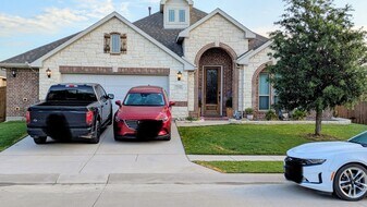 210 Spruce Valley Dr in Northlake, TX - Building Photo