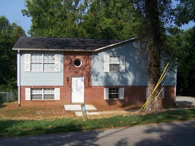 property at 1221 Overton Ln