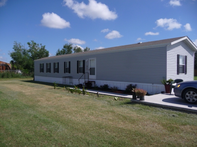 Westgate Village MH Subdivision in Weslaco, TX - Building Photo