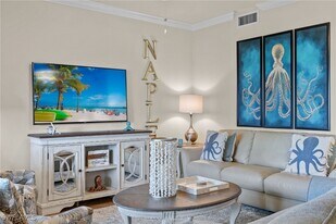 9826 Giaveno Cir in Naples, FL - Building Photo