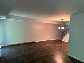 802 Worthington Dr in Exton, PA - Foto de edificio - Building Photo