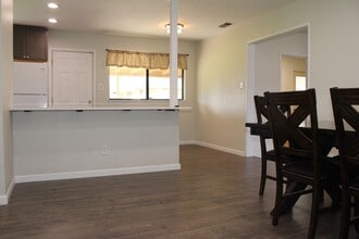 7905 Julia Ct in Citrus Heights, CA - Building Photo - Building Photo