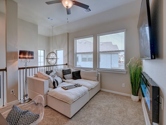 2543 Manor Valley Ct