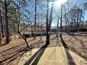 1809 Lynette Dr in Little Rock, AR - Foto de edificio - Building Photo