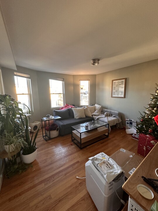 3977 Washington St, Unit 3 in Boston, MA - Building Photo