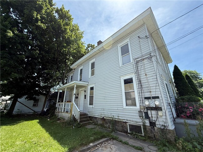 property at 4 1st Ave
