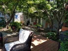 134 S 12th St, Unit Garden Cottage Furnished in San Jose, CA - Building Photo