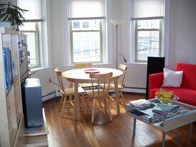 15 Colborne Rd, Unit 12 in Boston, MA - Building Photo