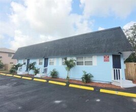 14125 Palm St in Madeira Beach, FL - Building Photo - Building Photo
