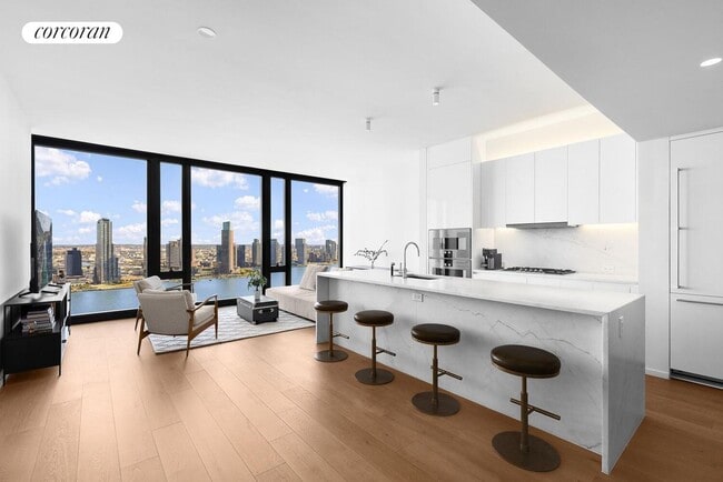695 1st Ave in New York, NY - Foto de edificio - Building Photo