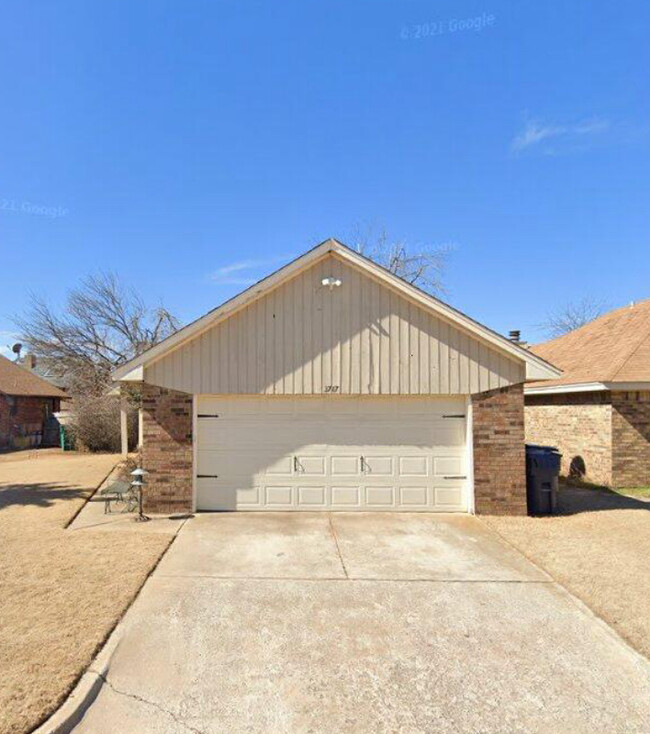 property at 3717 Windscape Ave