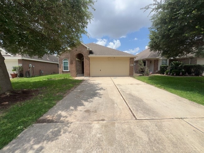 property at 3443 Rainshore Dr