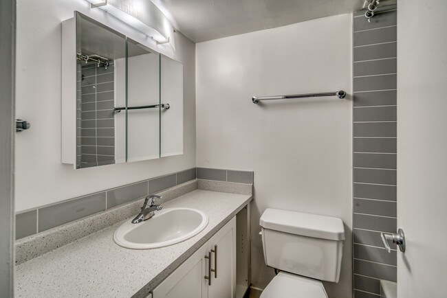 property at 535-513 13 Ave SW